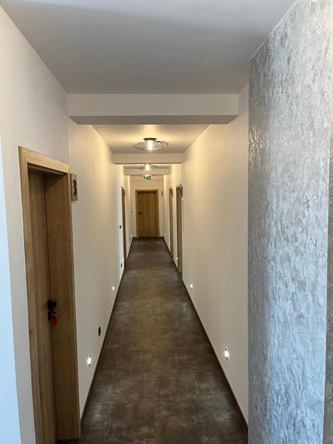 Penzion A Restaurace Zamecka Vratnica Vizovice Εξωτερικό φωτογραφία